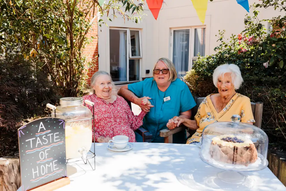 Care UK-Manor House-A Taste of Home-Food Festival-Garden and Food Truck-3-JQ-Care UK-Manor House-A taste of home-Food Festival-Garden and Food Truck-080726--